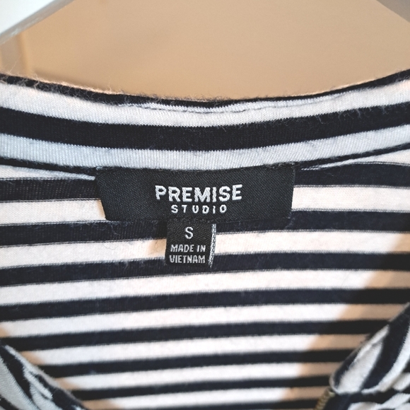 Premise Navy Stripe Top Size Small - Picture 5 of 7